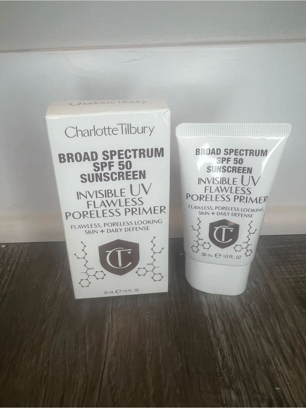Charlotte Tilbury Invisible UV Flawless Poreless Primer - White